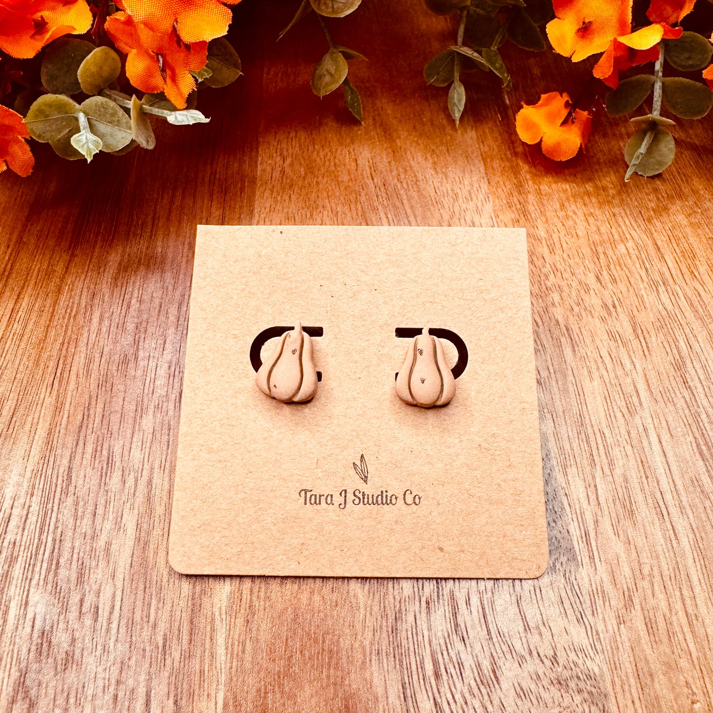 Gourd Stud Earrings